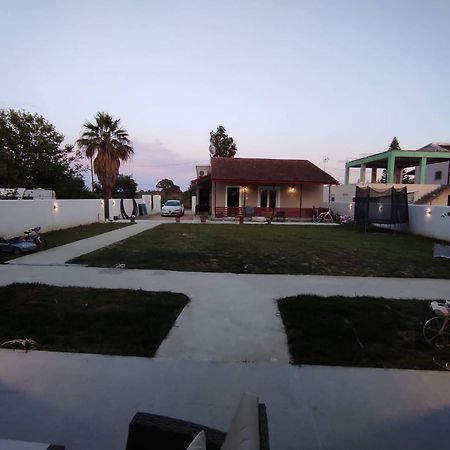 Victoria'S Suites Corfu Lefkímmi Exterior foto